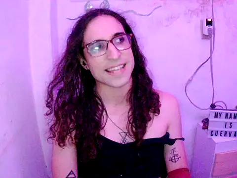 Chat XXX en directo de LaCuerva19