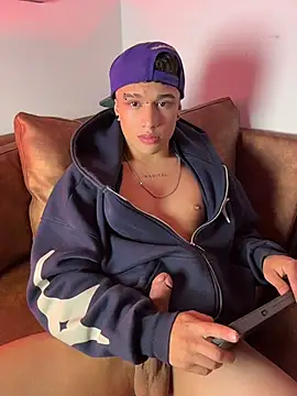 צ'אט XXX בשידור חי של Dominik_Souza