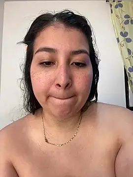 evelyn_1702's Live XXX Chat