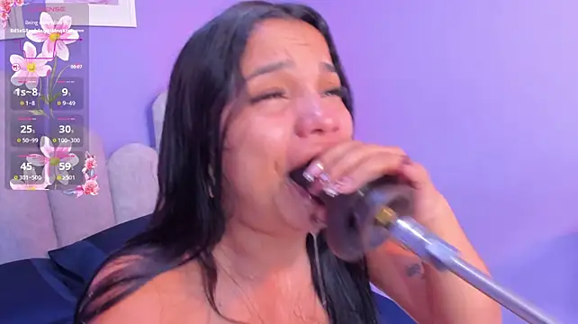 lia_sucker's Live XXX Chat