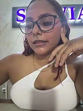 Cherry_rousse লাইভ XXX চ্যাট