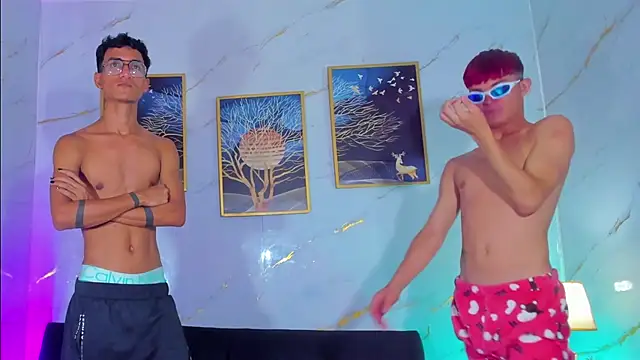 Pokazy przed kamerką – BOYS_IN_THE_EMPIRE