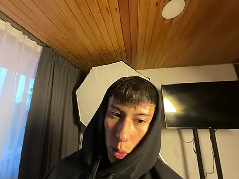 DeusbelliS 网络视讯表演