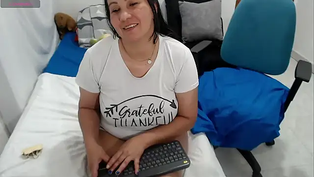 LAURA_Foxht Obrolan Langsung XXX