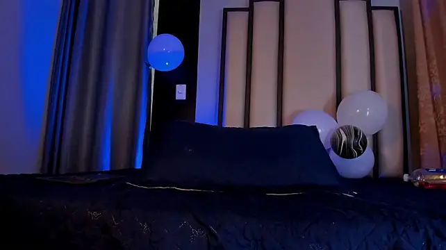Luca_noir live XXX chat