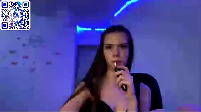 ElieFluttershy's Live XXX Chat