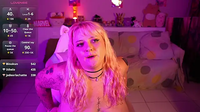 Khitsunii's Live XXX Chat