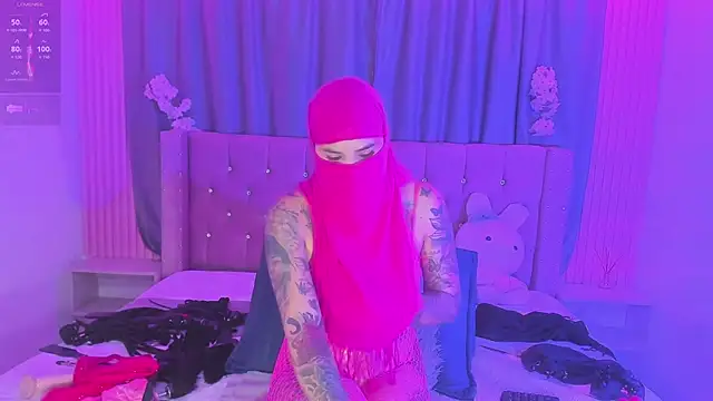 Nayla-Mouna Adlı Modelin Canlı XXX Sohbeti