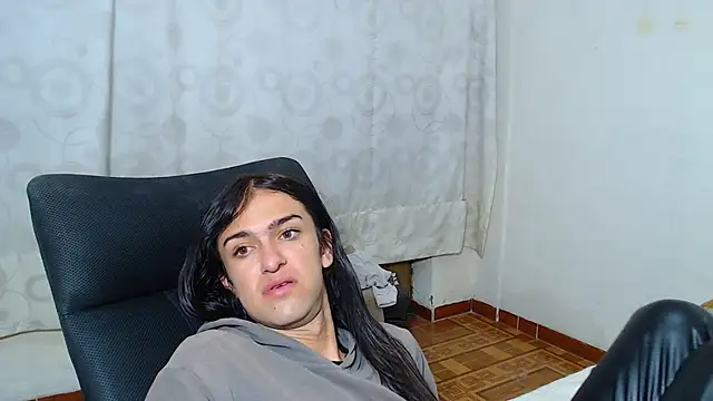 Pokazy przed kamerką – sweet1Girl