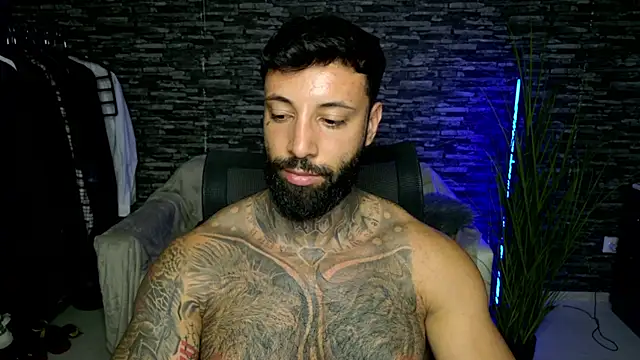 MasculineGuy99's Live XXX Chat