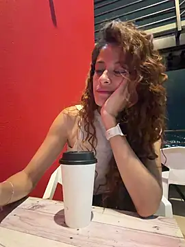 alana15 ওয়েবক্যাম শো