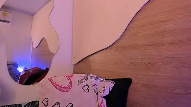 ORIANNA_21 – Naživo XXX chat