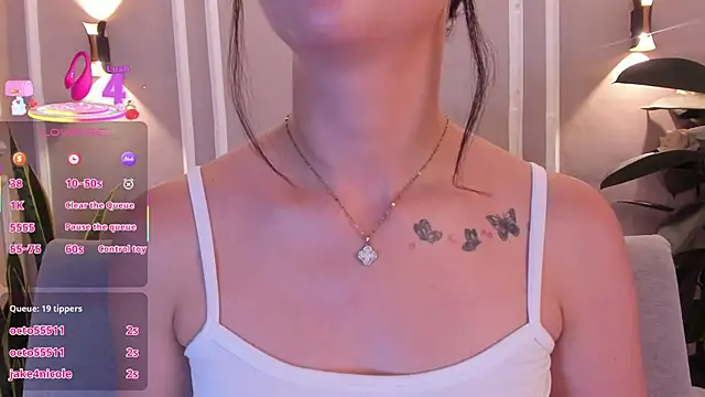 Chat +18 de ValeryLia ao vivo