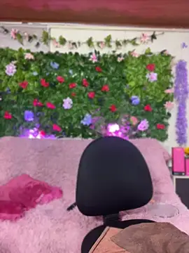 PamelaBoobs Adlı Modelin Canlı XXX Sohbeti