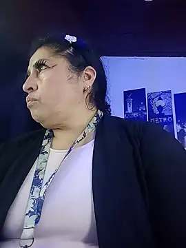 Keyla01_: απευθείας συνομιλία ΧΧΧ