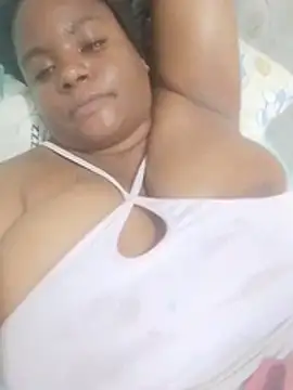 bigtitssxx's Live XXX Chat