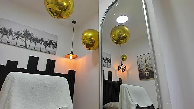 הופעת וובקאם של trevor_mob