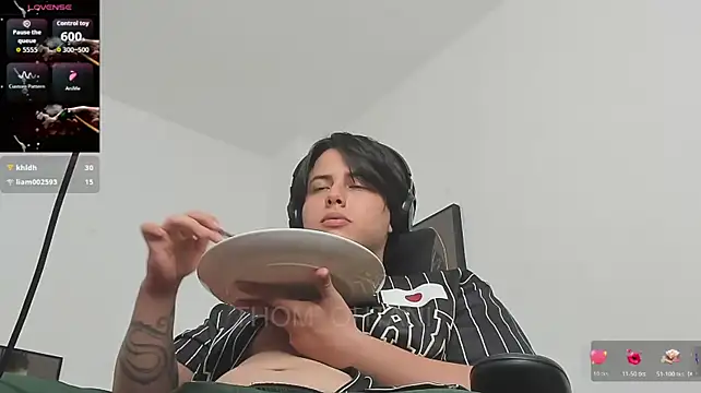 Thom_Ohtani Live XXX-Chat