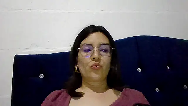 princessbella93 即時 XXX 聊天