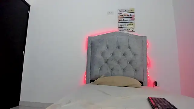 Živý XXX chat SHARONBLAKE2