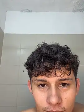 elias_steel1's Live XXX Chat