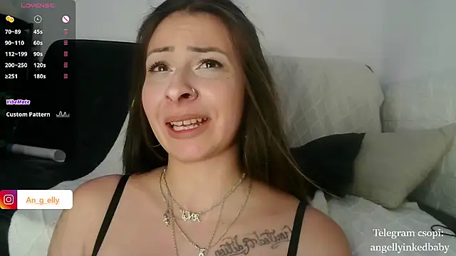 An_g_elly Chat XXX live