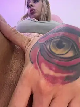 Chat XXX ao vivo de TRIOGOALS3