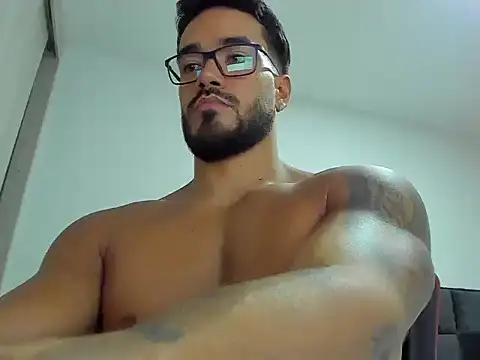 Alexander_MartinesのライブXXXチャット
