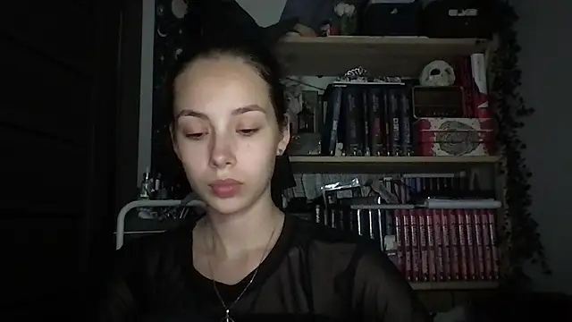 Yuna5343 Adlı Modelin Canlı XXX Sohbeti