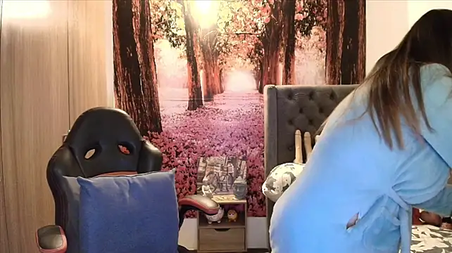 sofia23dirty 即時 XXX 聊天