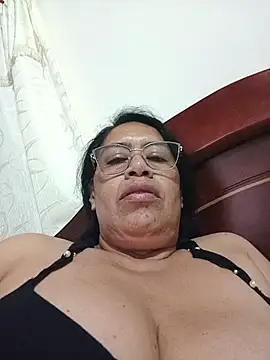 Emilif_'s Live XXX Chat