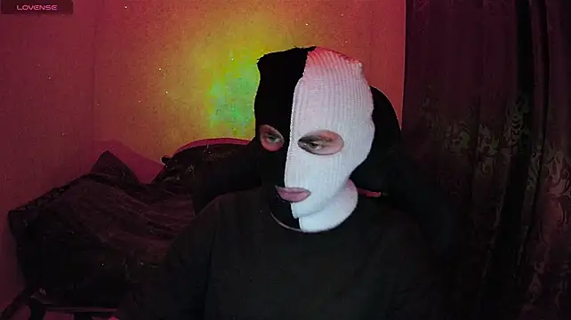 ZXCENSORED- Chat XXX in diretta