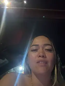 Danielavegax Adlı Modelin Canlı XXX Sohbeti