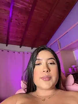 Czat XXX na żywo – Emiily_Moore1