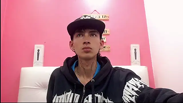 Chat XXX en directo de ttimy_x_boy