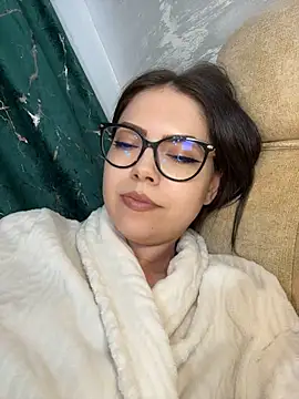 KaylaLewyss Chat XXX in diretta