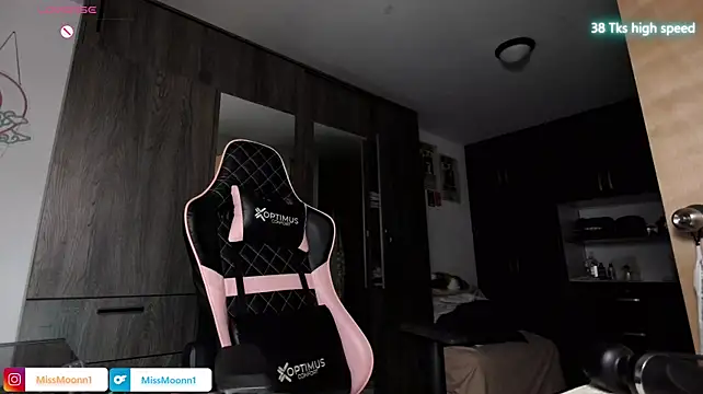Chat XXX en directo de MissMoonn1