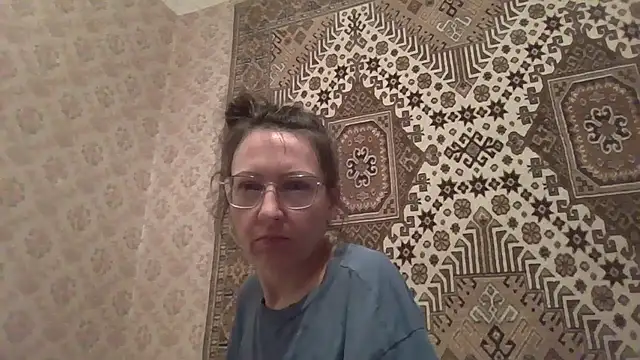 FayInessaKiss Chat XXX in diretta