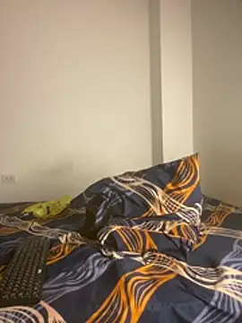 Kriss_Edwards' Live XXX Chat