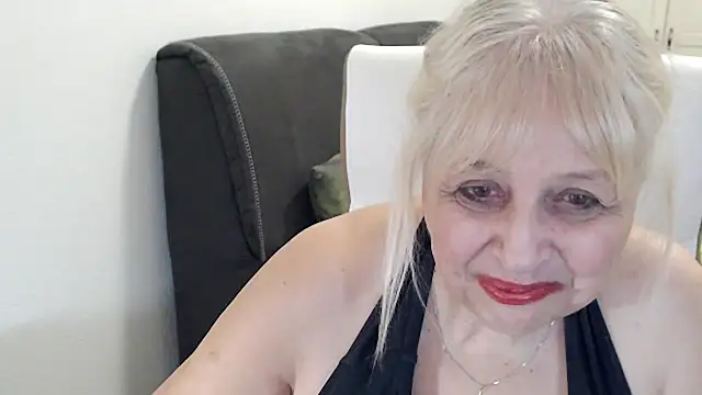 SusiLifeXXX – Live XXX-chat
