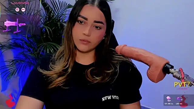Chat +18 de Lucia_star__ ao vivo