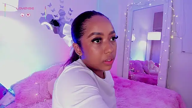 _Zahara_'s Live XXX Chat