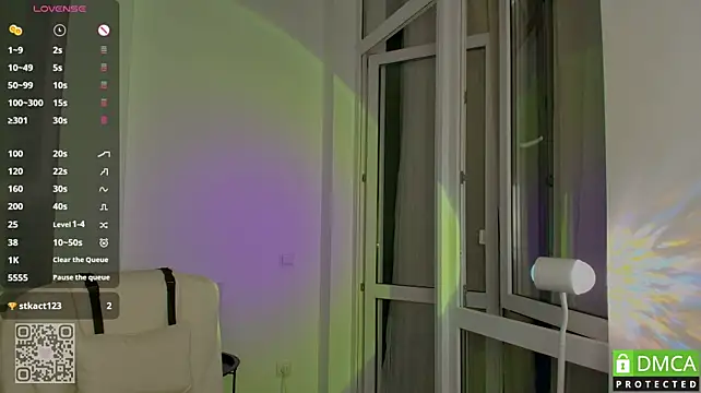 AdeLuna Adlı Modelin Canlı XXX Sohbeti