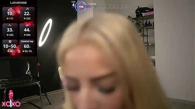 SerenaNoir Chat XXX in diretta