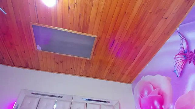 XXX chat uživo modela mia_peyton