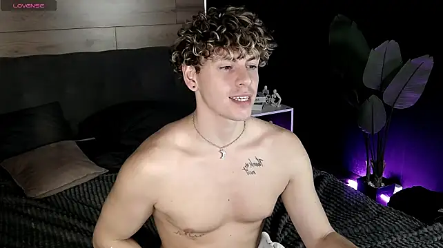 Czat XXX na żywo – ConnorBlake