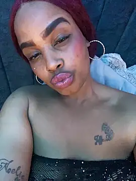 Ayla_Nuit Adlı Modelin Canlı XXX Sohbeti