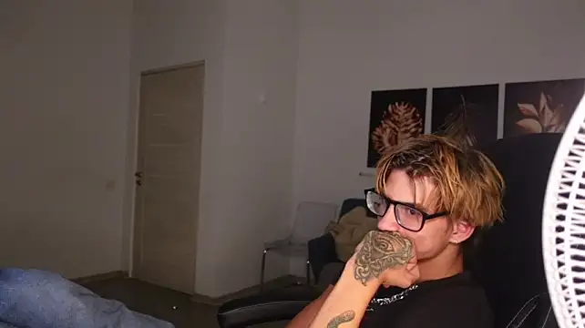 Denis_Wun Live XXX chat