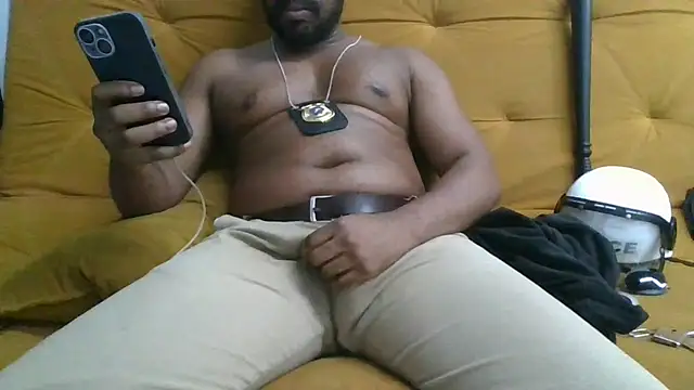 Chat XXX ao vivo de POLICEOFFICERTONY