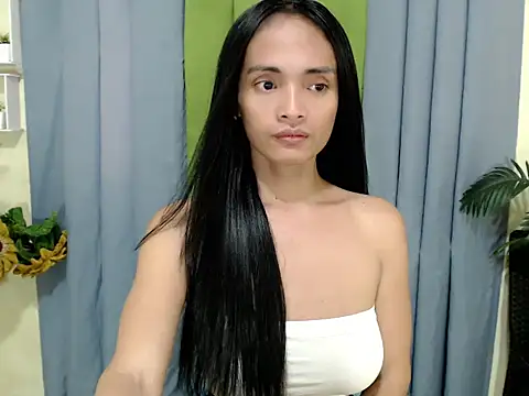 xAsianTOPModelx live XXX chat